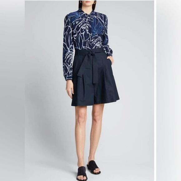 NWT 348.00 Lafayette 148 Arthur Pleated Short With Tie Navy Blue Stretch - Picture 1 of 2